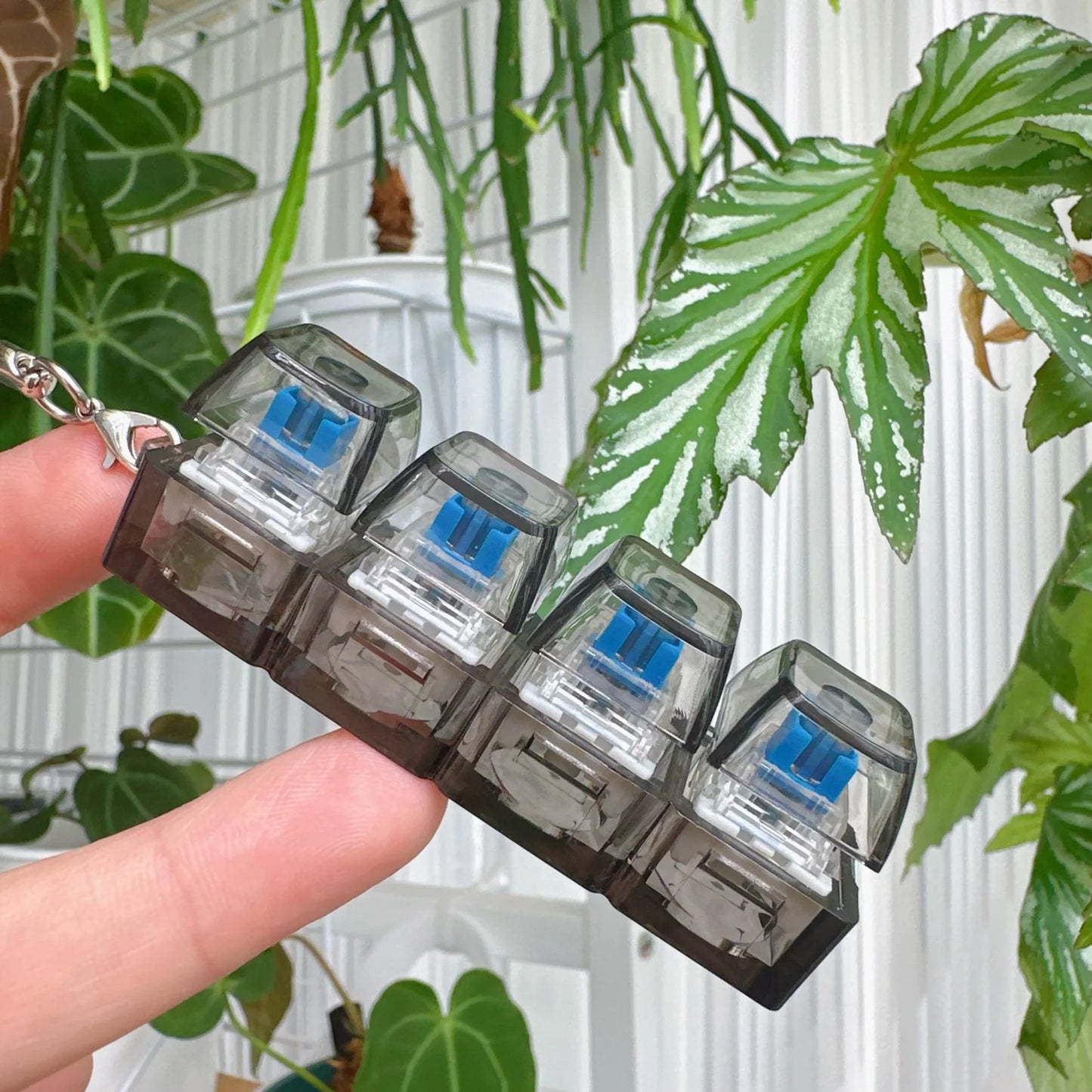 FlipGlow™ – LED Spin Fidget Bar